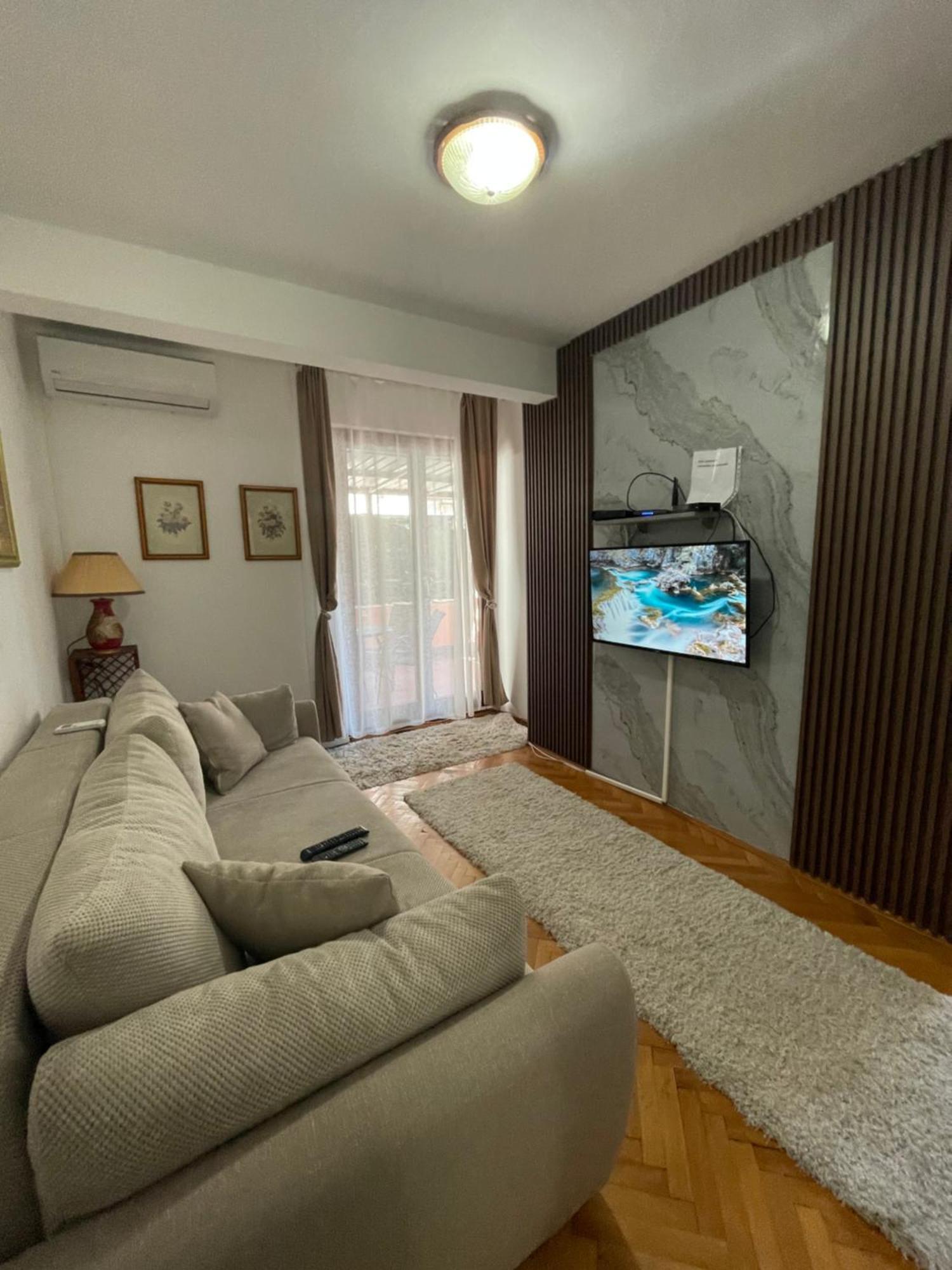 Flat In Centar In